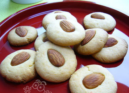 Almond Cookies