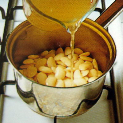 Butter Bean, Sun-dried Tomato and Pesto Soup