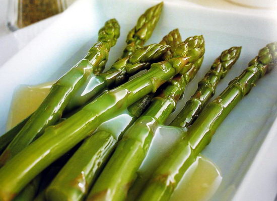 Asparagus with Lemon Sauce