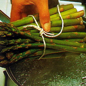 Asparagus with Lemon Sauce