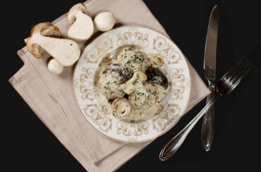 Lentil and mushroom “meat”balls