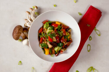 Asian-style red pepper salad