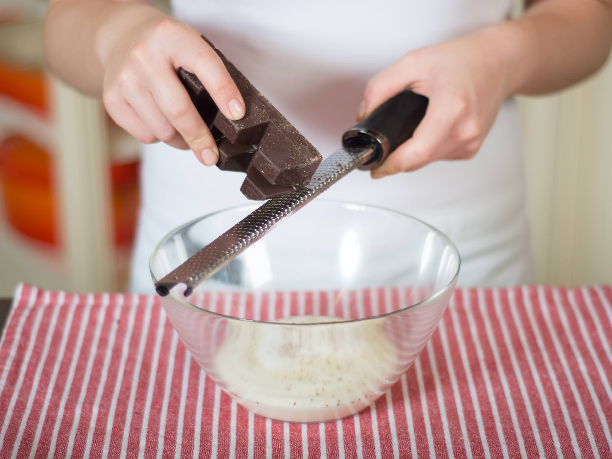 Banana ragu with yogurt-amaretti-cream