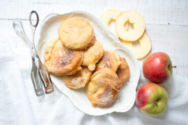 Bavarian apple fritters