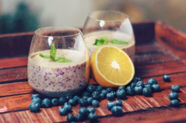 Blueberry breakfast smoothie