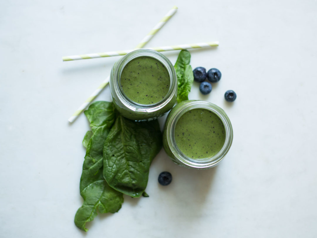 Blueberry-spinach-smoothie-3
