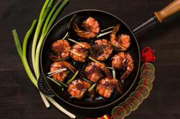 Braised large shrimp