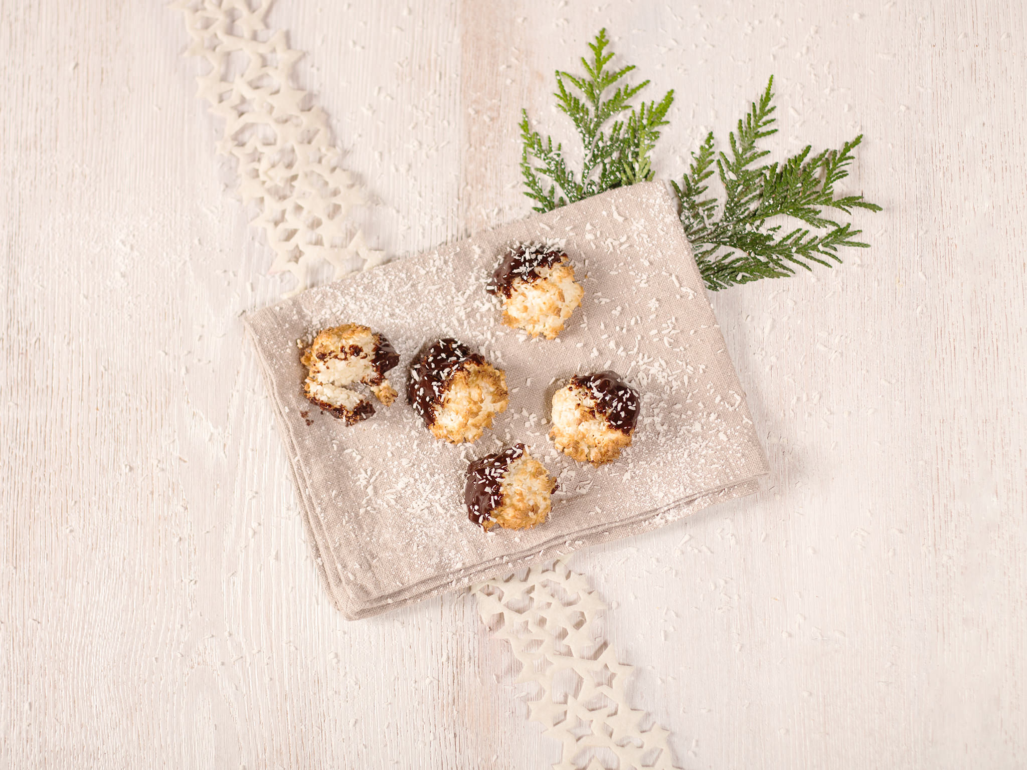 Coconut macaroons Coconut macaroons