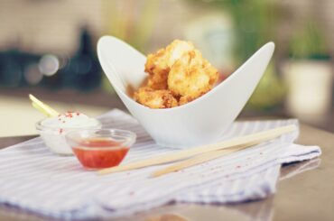Coconut shrimp with lemongrass chili dip