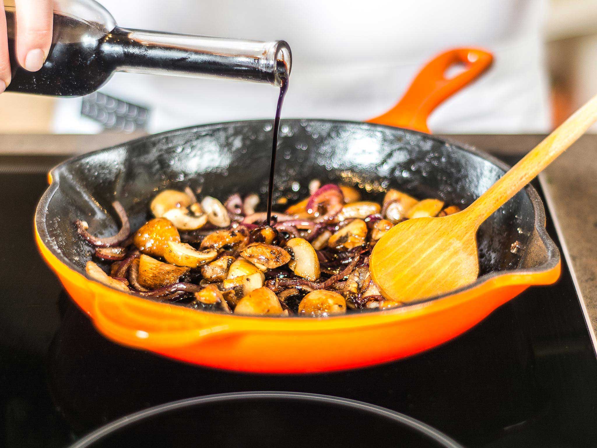 Creamy polenta with balsamic mushrooms