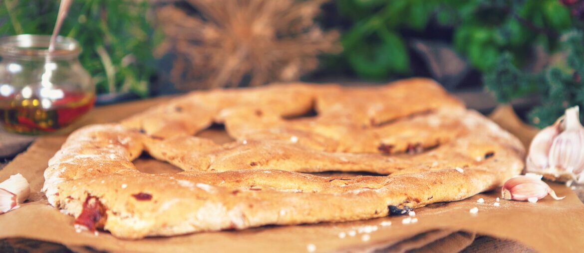 French Fougasse with sun-dried tomatoes