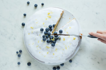 Fresh lemon cake with blueberries