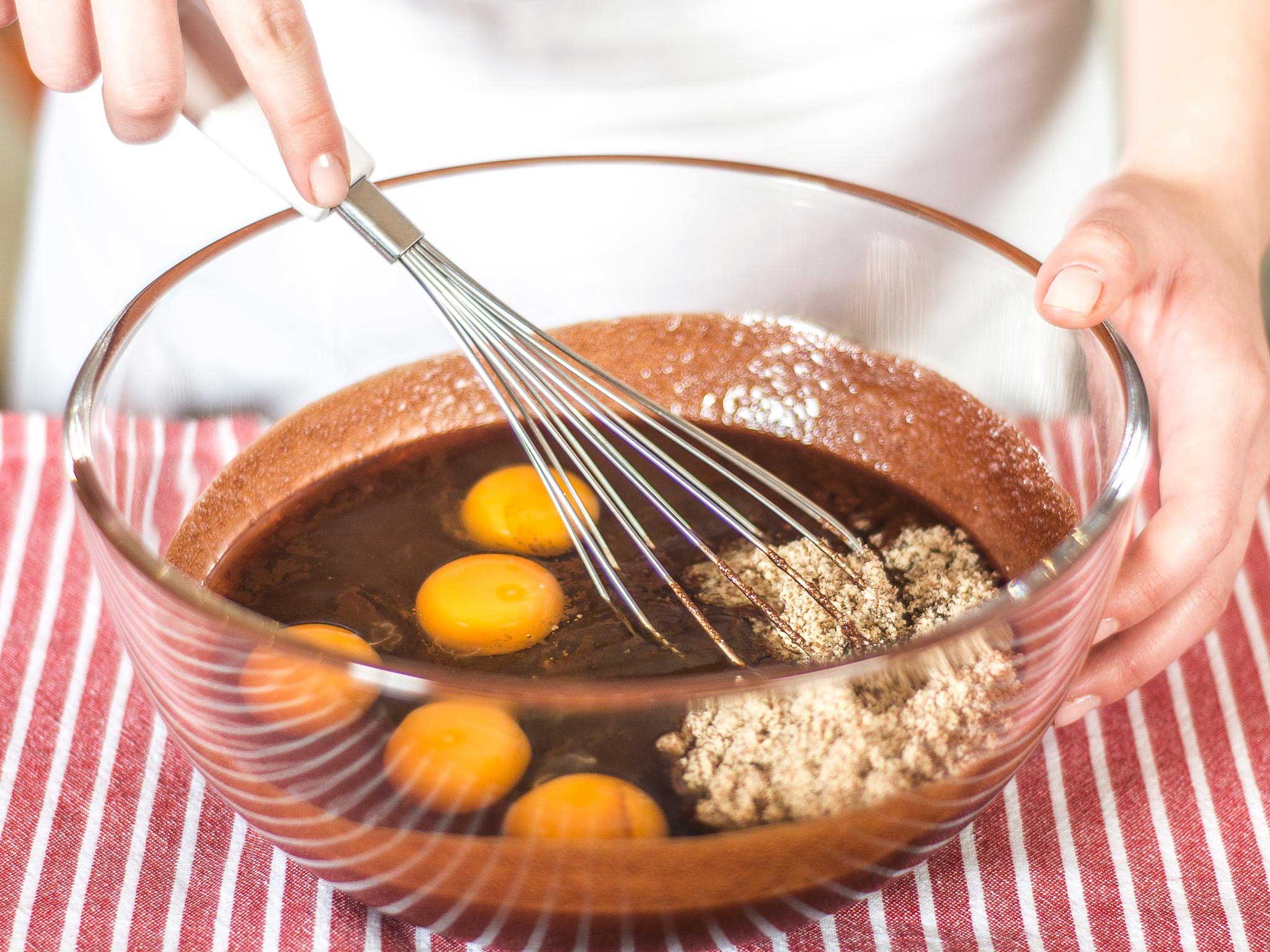 Fudgy brownies with pecans