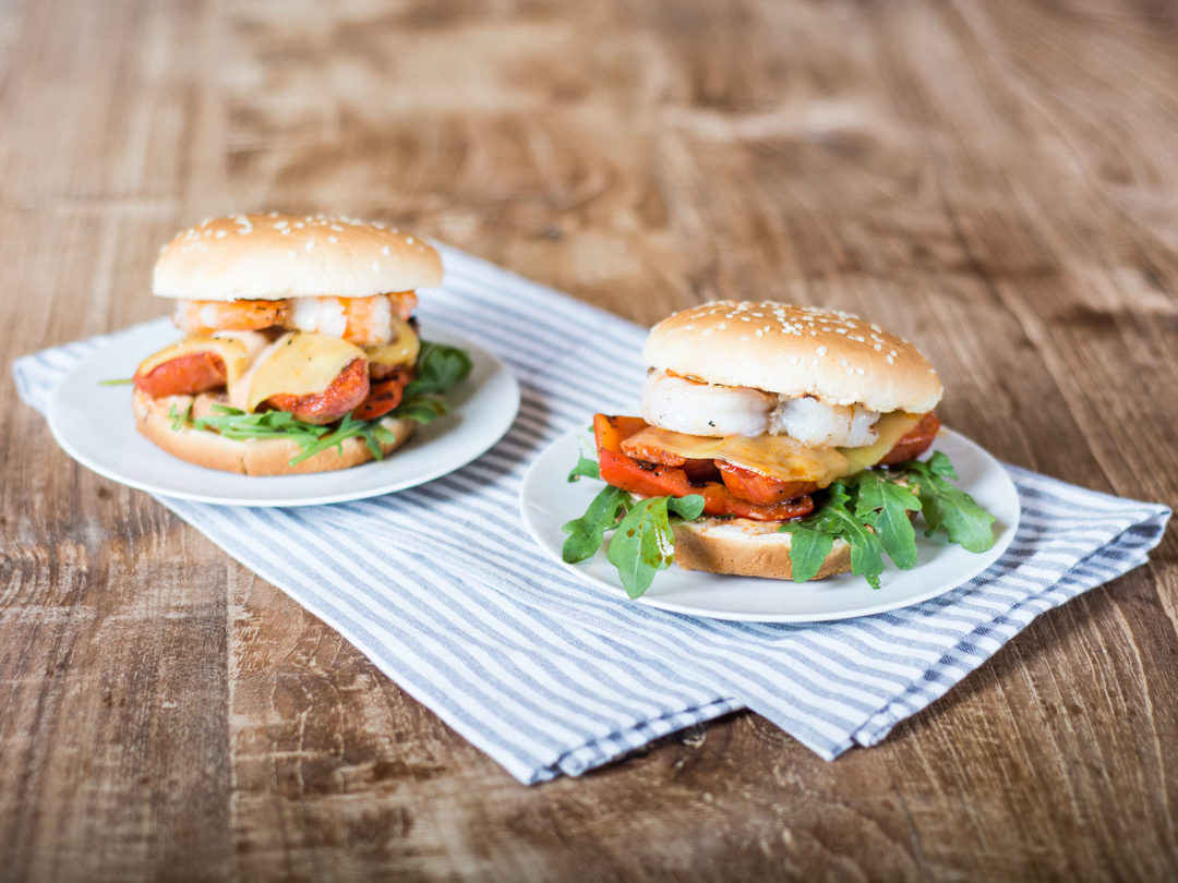 Grilled-chorizo-and-shrimp-cheeseburger-5