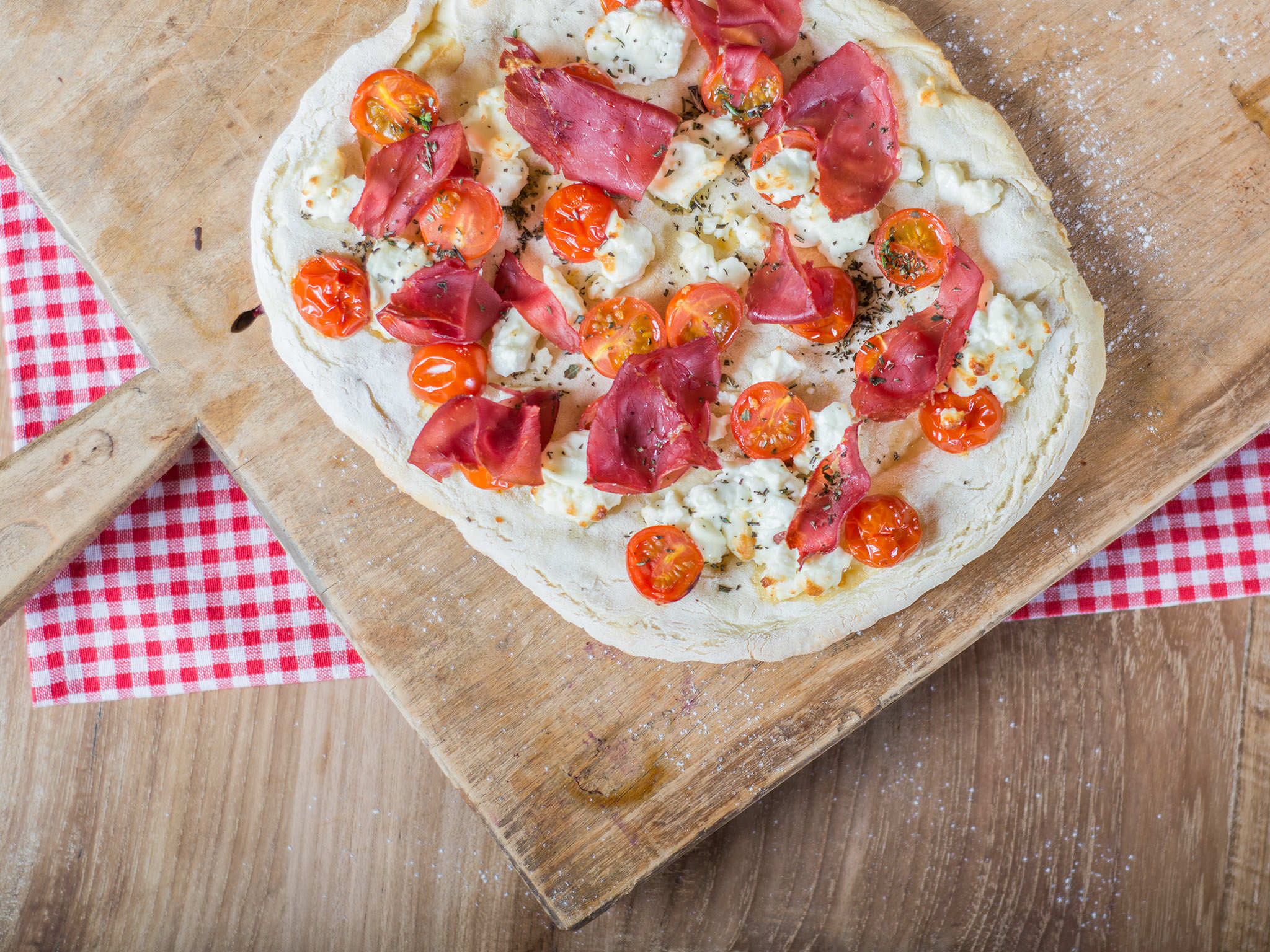 Grilled pizza with Bresaola Bing Chef The Art of Cooking