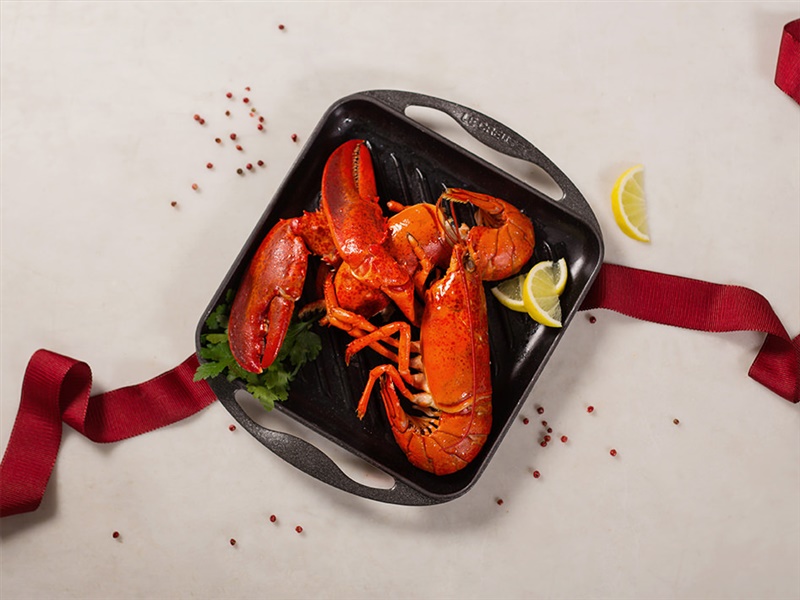 Grilled-whole-RED-lobster-6