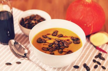 Hokkaido ginger soup with candied pumpkin seeds