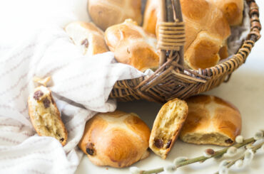 Hot cross buns