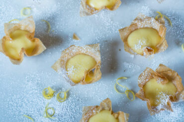 Lemon curd cups