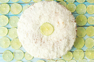 Lime cake with coconut