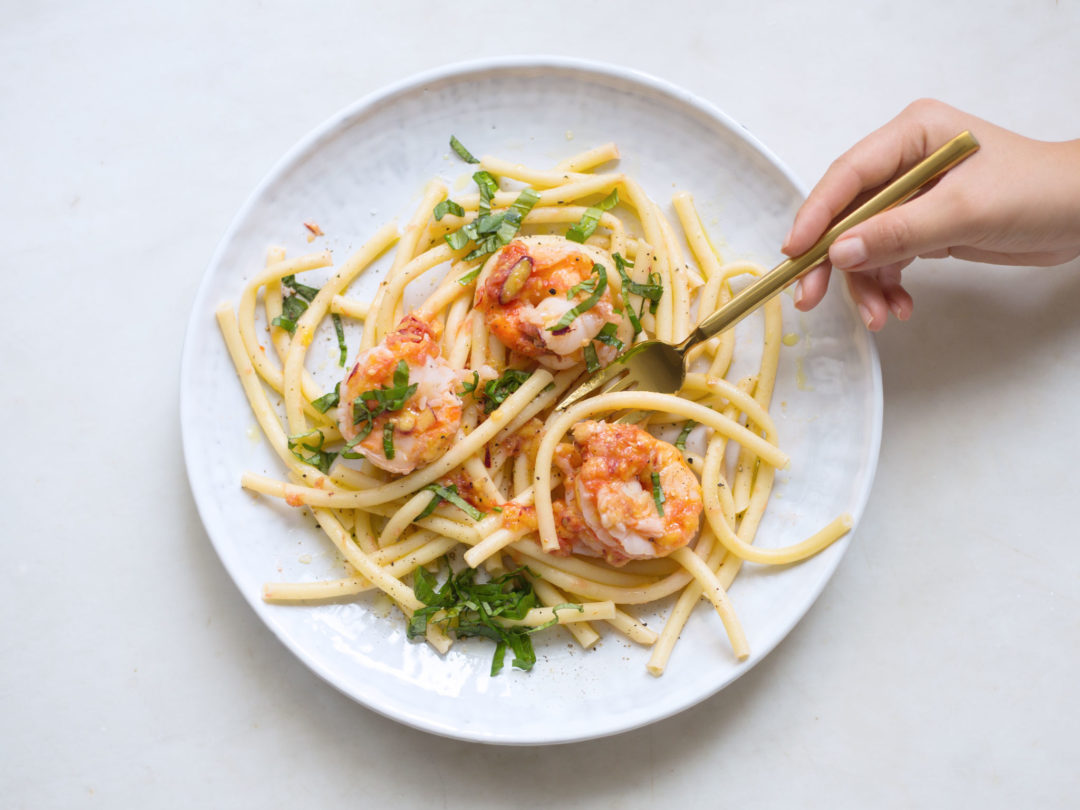 Macaroni-with-shrimp-tomato-and-nectarine-7
