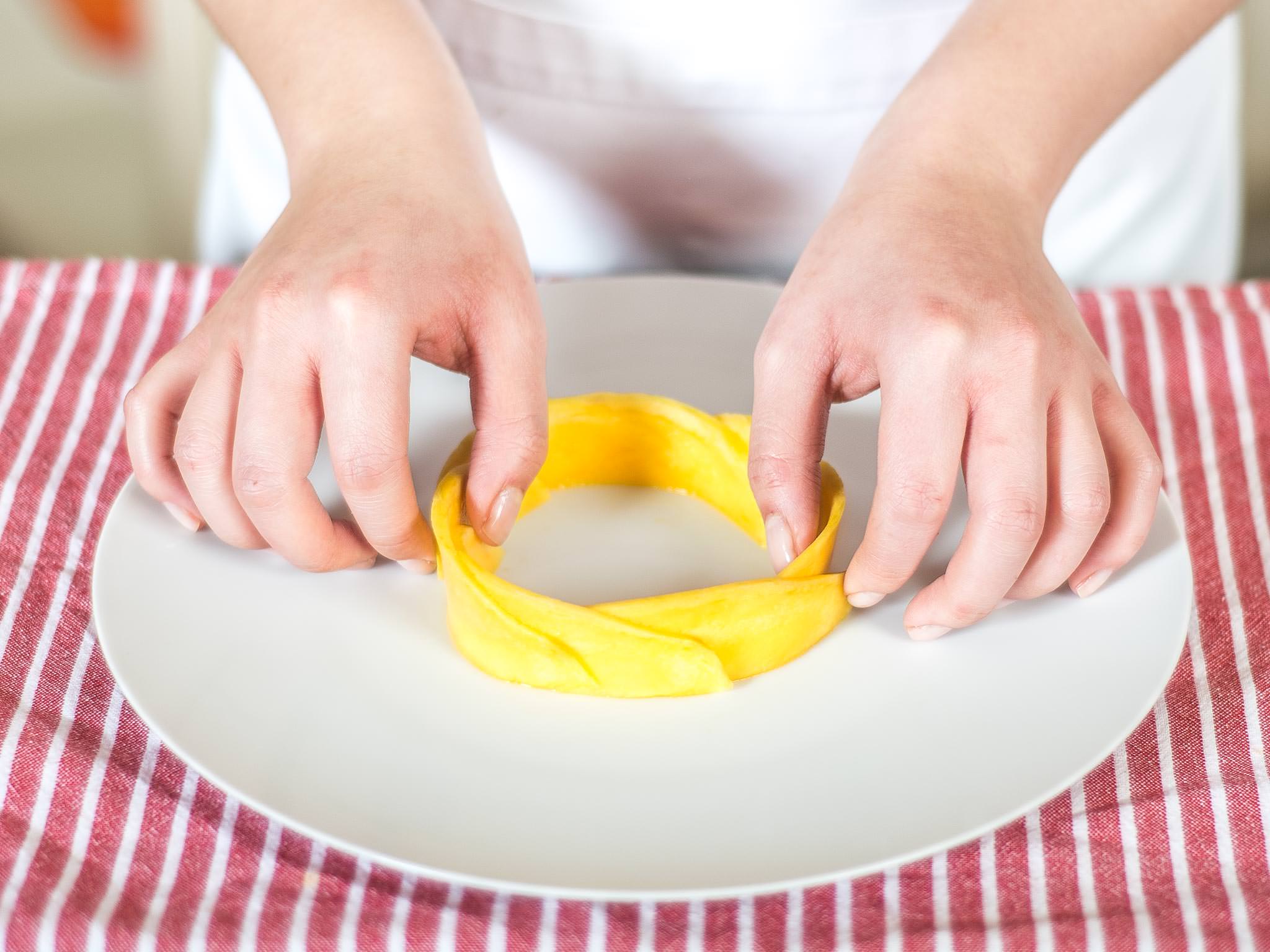 Mango salad with popcorn