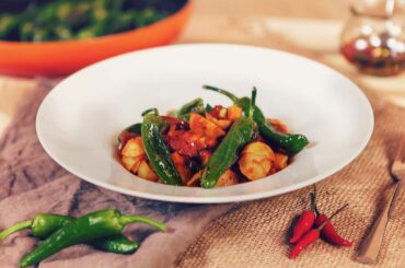 Mediterranean pasta with pimientos
