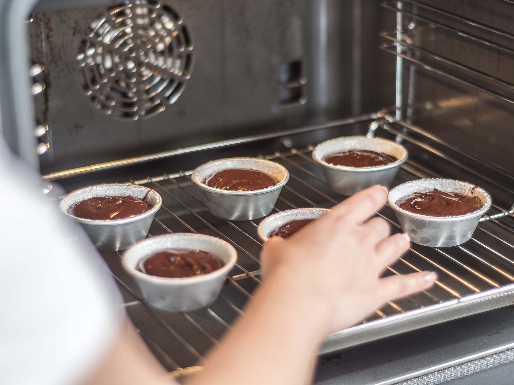 Molten chocolate cake