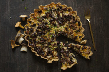 Mushroom and cranberry tart