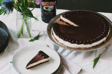 No-bake coffee cheesecake
