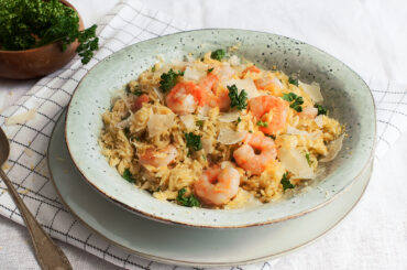 One-pot pasta with orzo and shrimp