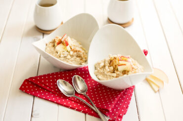 Quick almond porridge