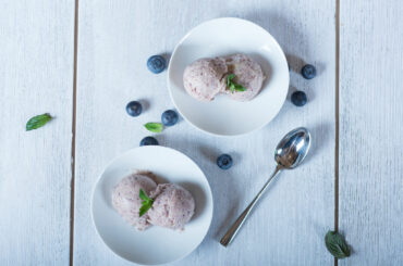 Quick banana blueberry ice cream
