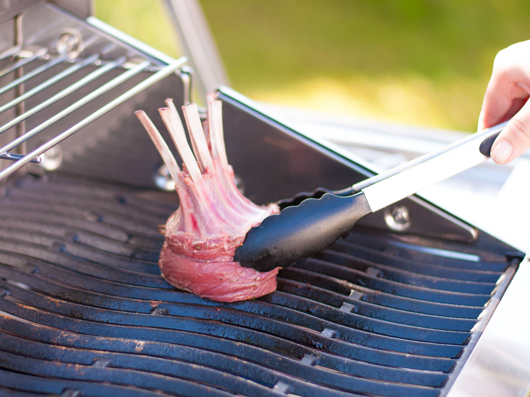 Rack of lamb stuffed with dried figs