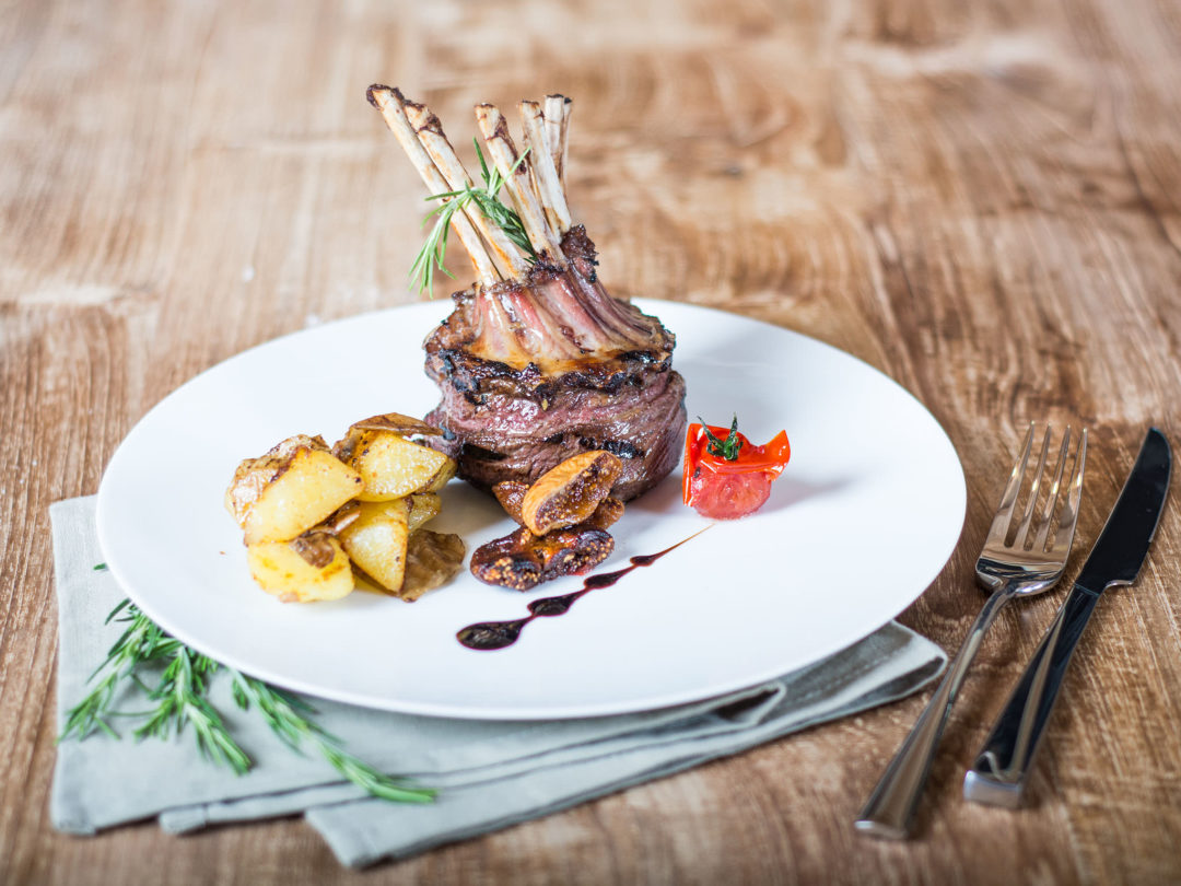 Rack-of-lamb-stuffed-with-dried-figs-5