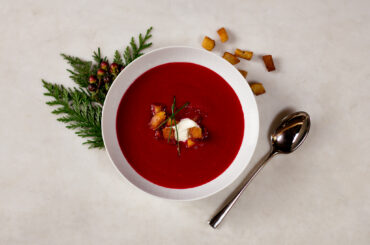Red beet soup