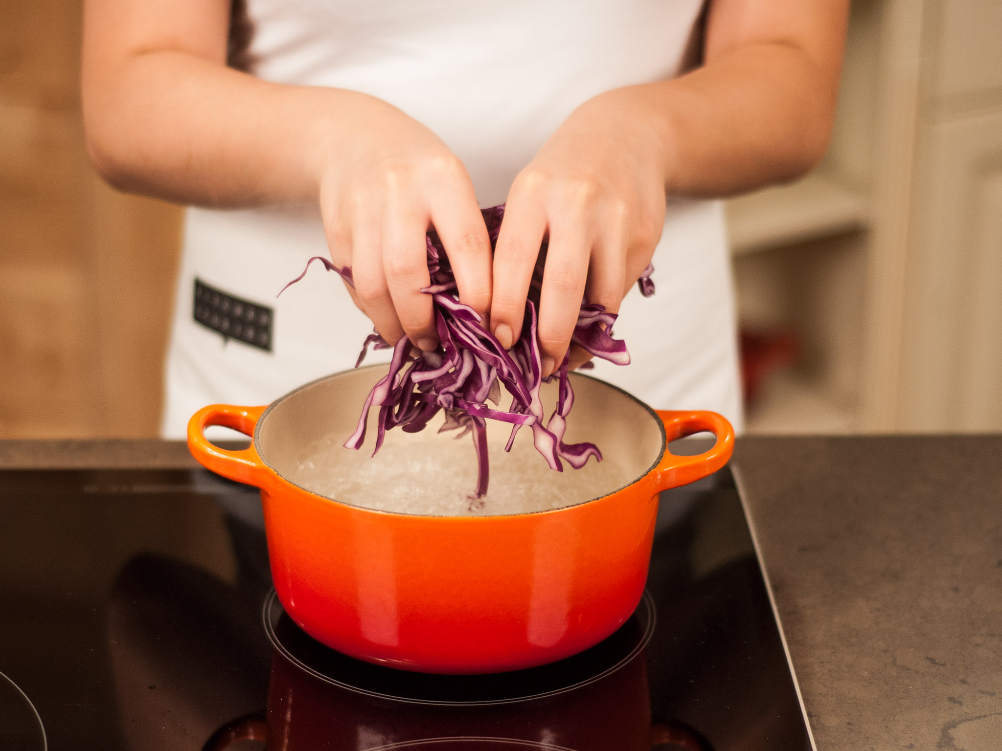 Red cabbage with grilled avocado