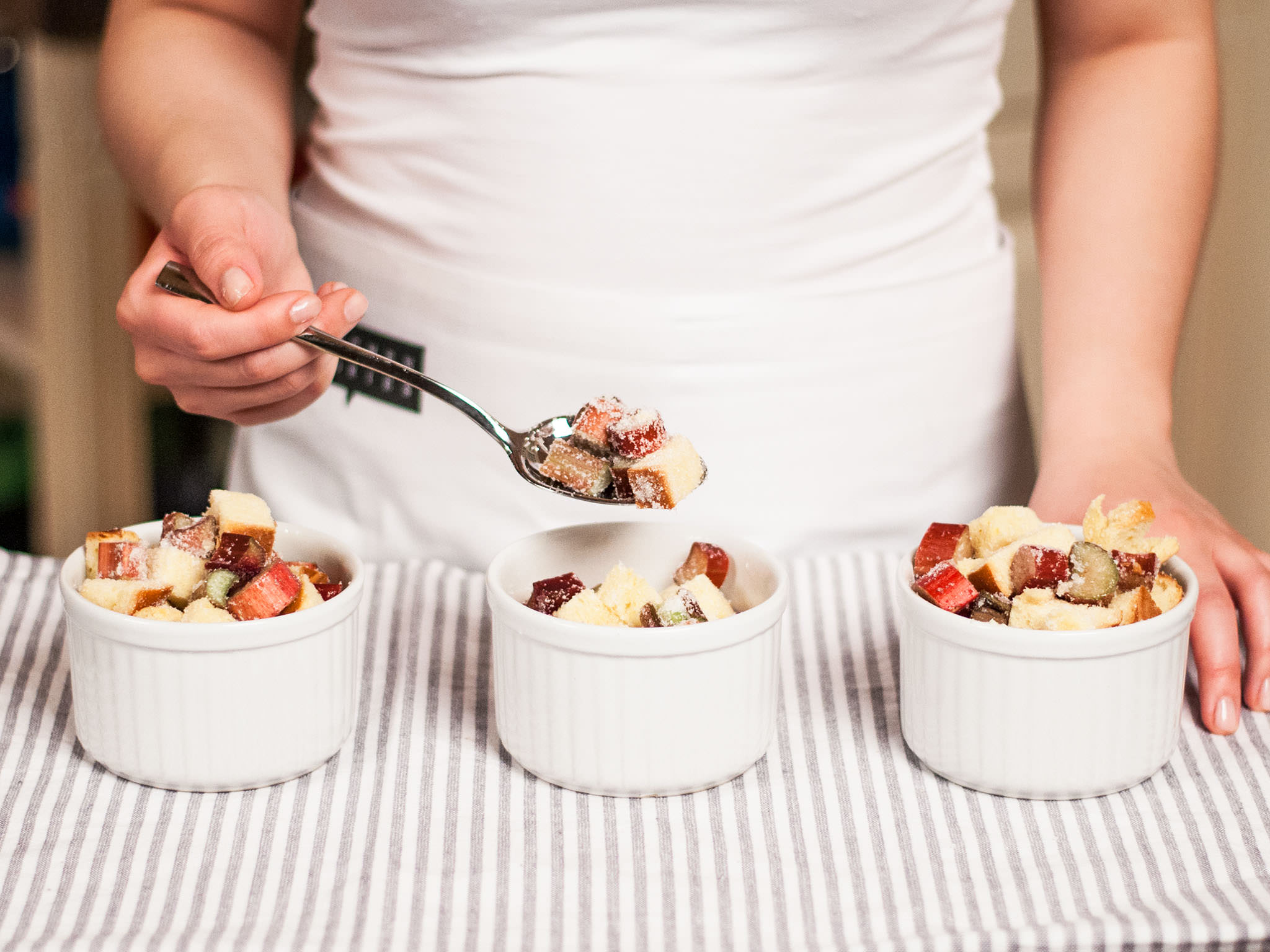 Rhubarb bread pudding