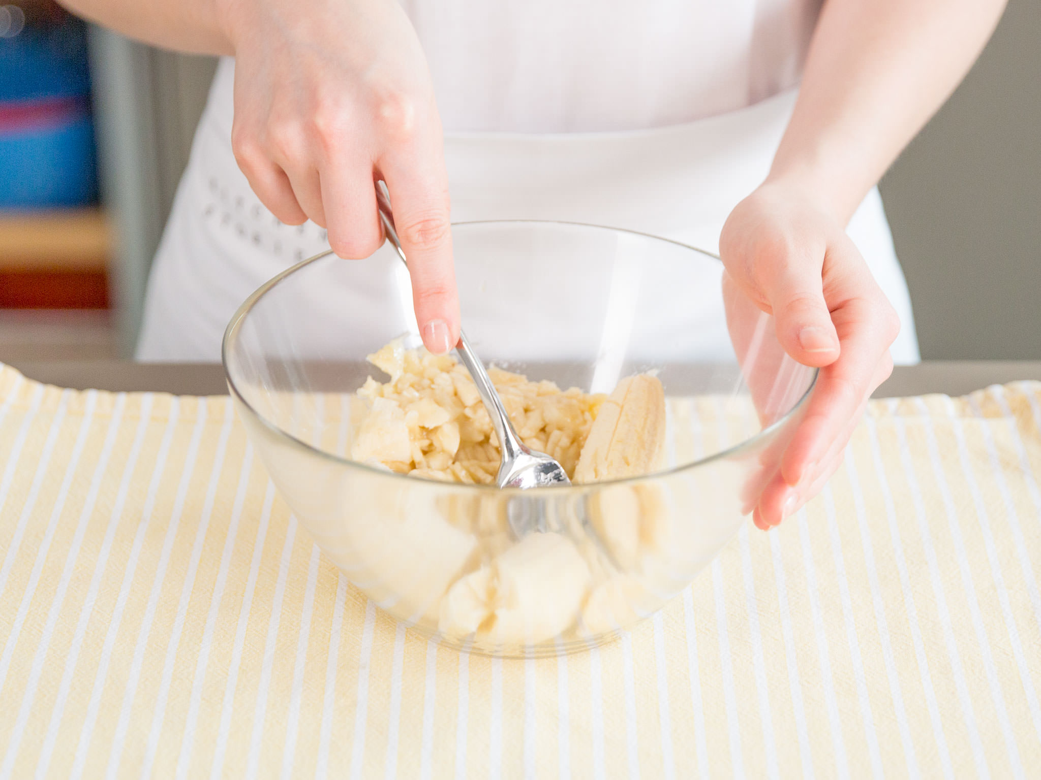 Rice cooker banana cake