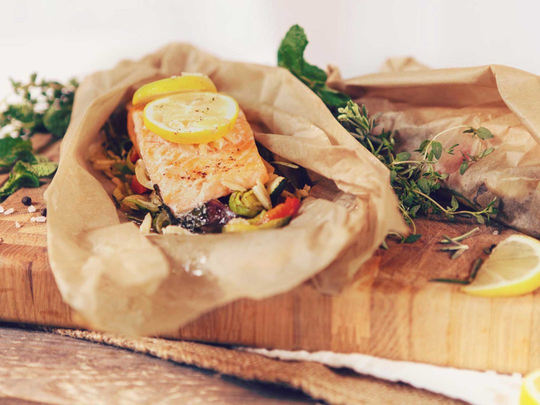 Salmon-and-vegetables-in-parchment-4