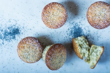 Simple lemon poppy seed muffins