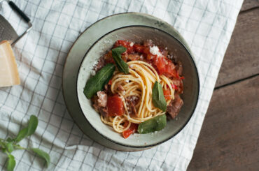 Spaghetti all'Amatriciana with crispy sage