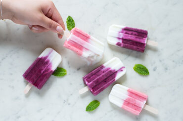 Strawberry and blackberry popsicles