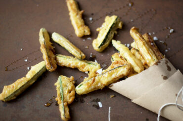 Tempura zucchini sticks