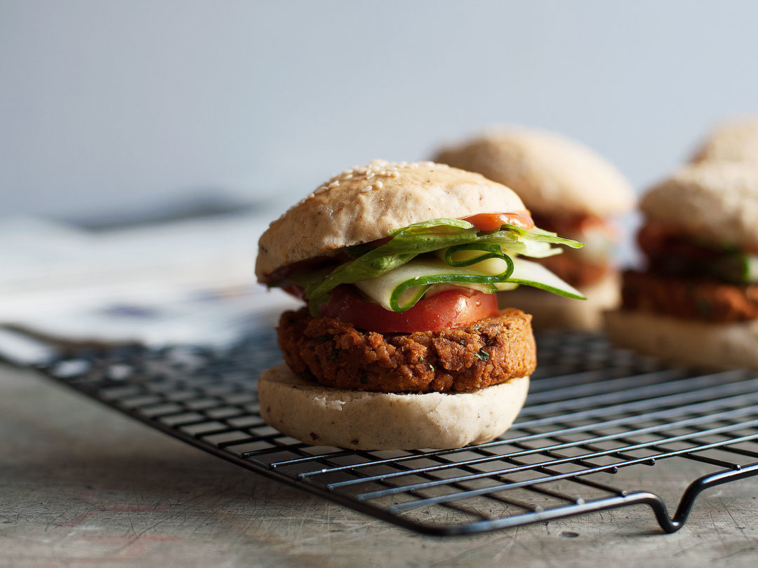 Vegan-chickpea-burger-8