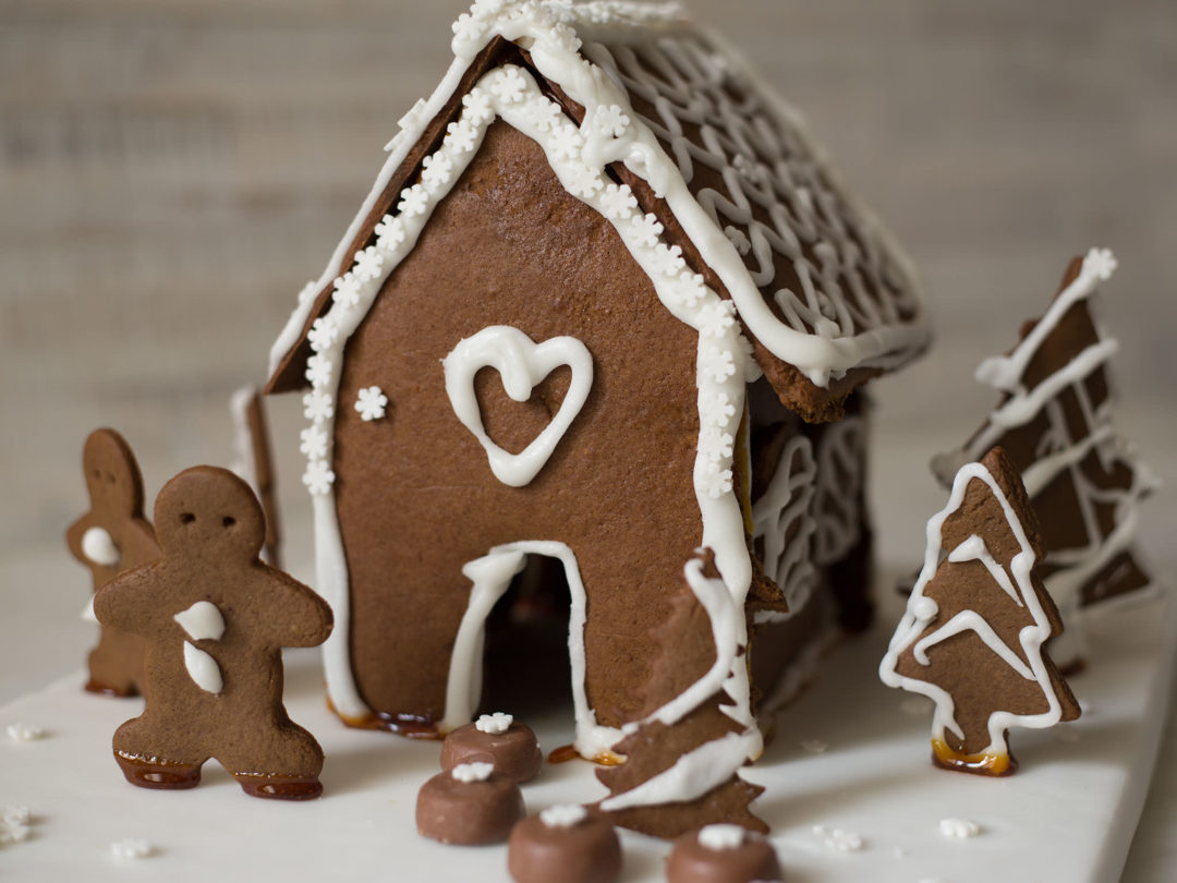 Vegan-gingerbread-house-7