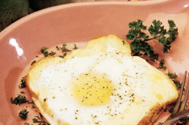 Baked Eggs with Cheese