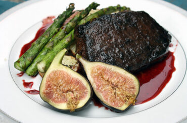 Coca steak with Asparagus and Fresh Fig