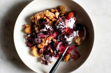 Skillet Berry and Brown Butter Toast Crumble
