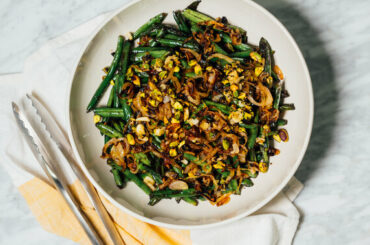 Blistered Green Beans With Shallots and Pistachios